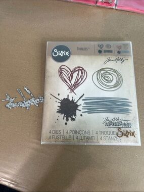 Sizzix tim holtz  squiggle/heart set